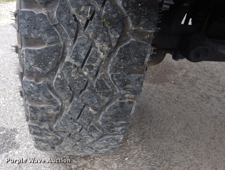 image for item JF9996 1997 Ford F450 Super Duty  flatbed truck