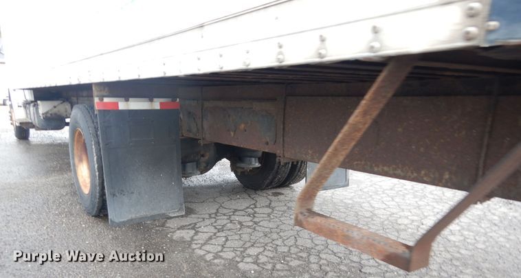 image for item JG9007 2001 Freightliner FL80  box truck