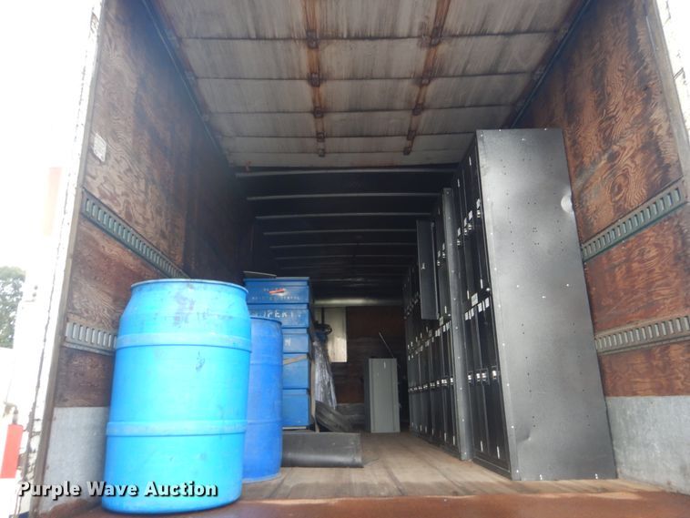 image for item JG9007 2001 Freightliner FL80  box truck