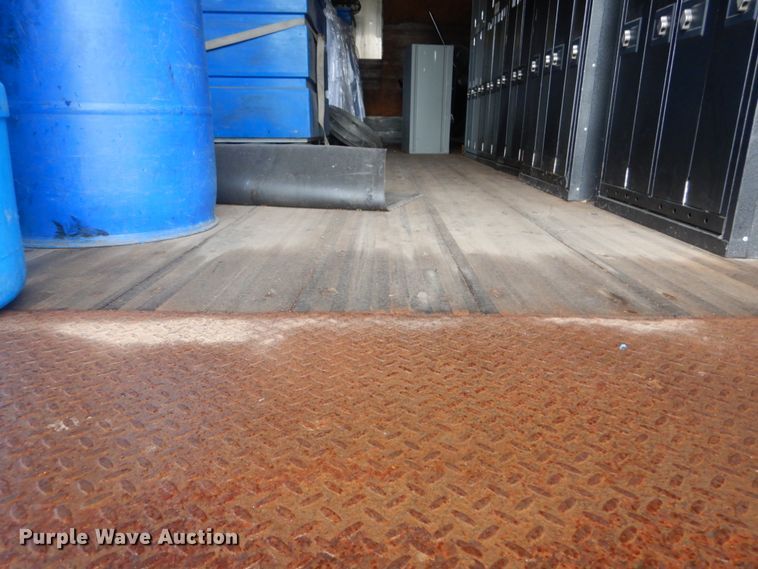 image for item JG9007 2001 Freightliner FL80  box truck