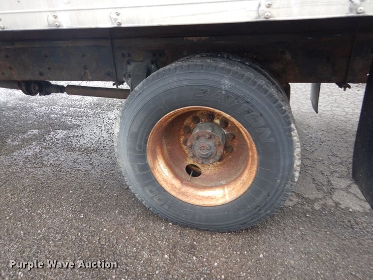 image for item JG9007 2001 Freightliner FL80  box truck