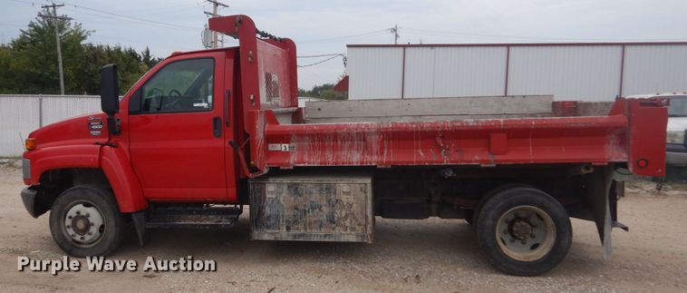 image for item JG9011 2003 GMC C4500  dump truck