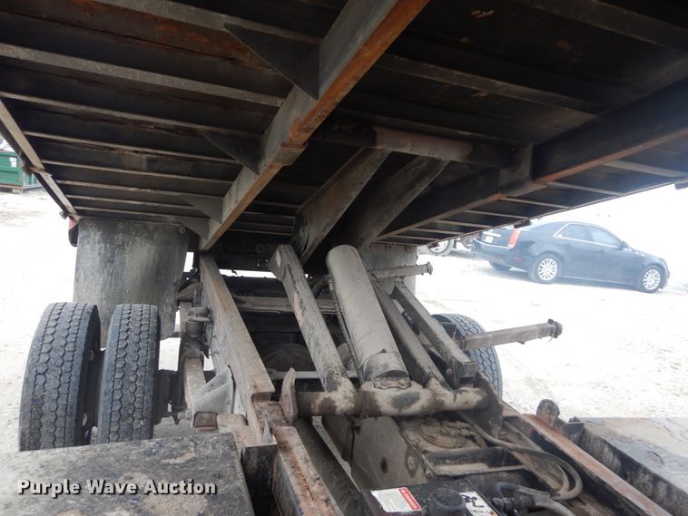 image for item JG9011 2003 GMC C4500  dump truck