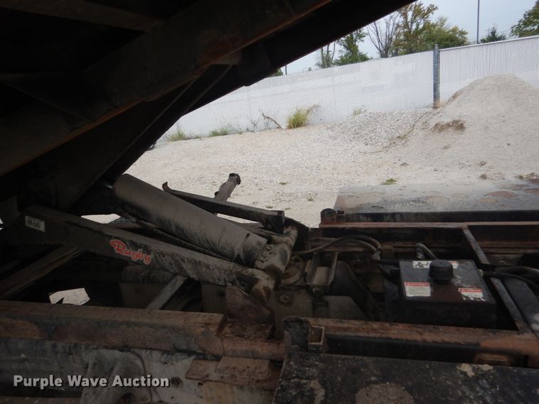 image for item JG9011 2003 GMC C4500  dump truck