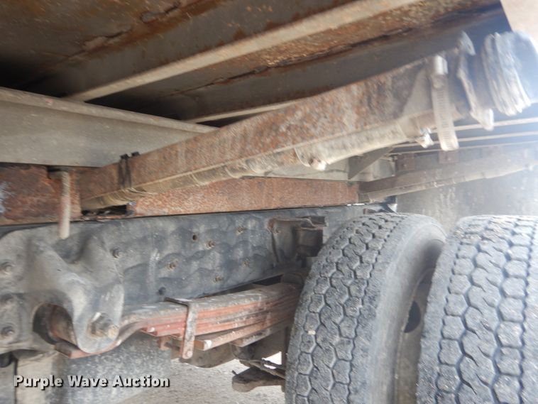 image for item JG9011 2003 GMC C4500  dump truck