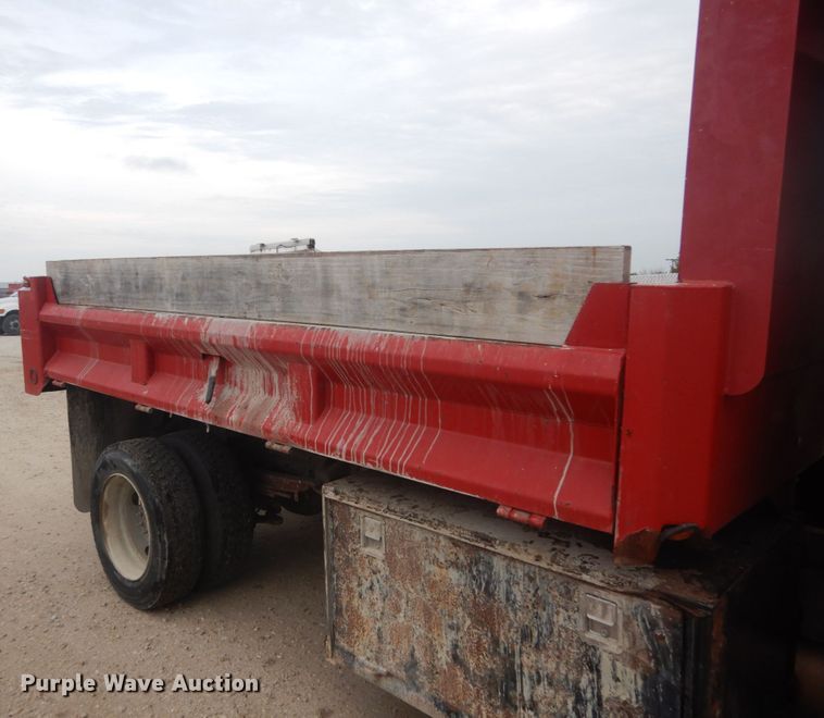 image for item JG9011 2003 GMC C4500  dump truck