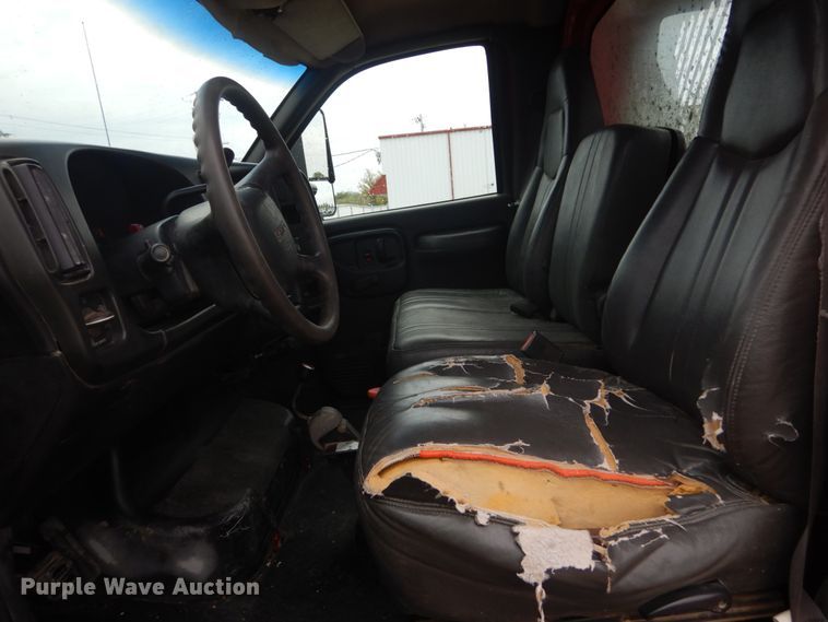 image for item JG9011 2003 GMC C4500  dump truck