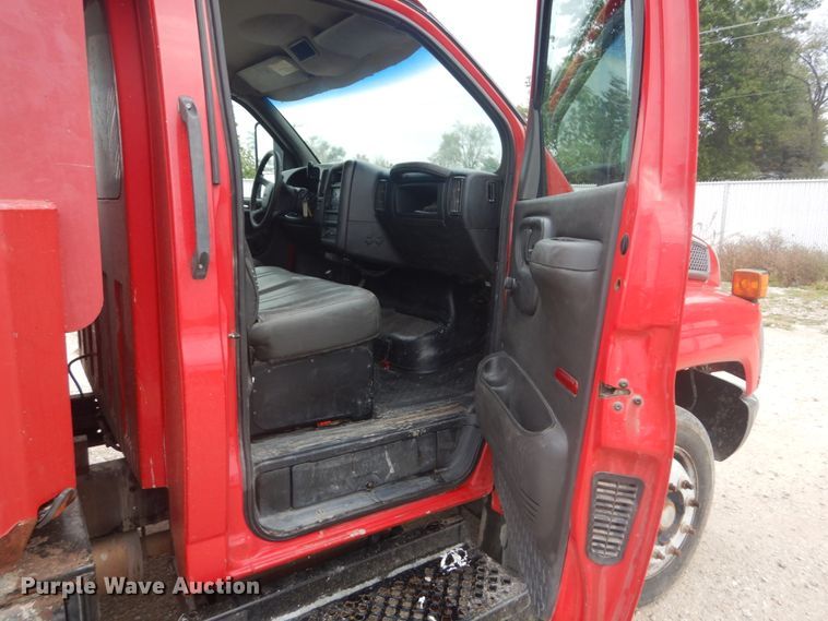 image for item JG9011 2003 GMC C4500  dump truck