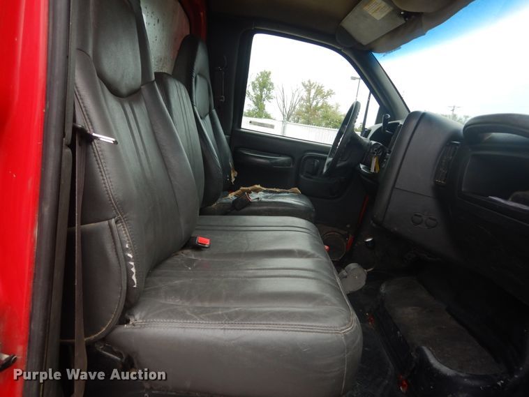 image for item JG9011 2003 GMC C4500  dump truck