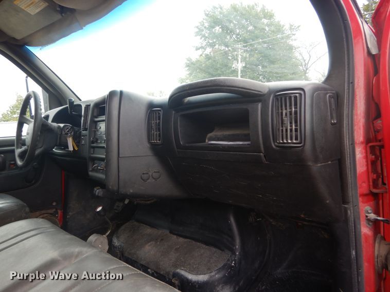 image for item JG9011 2003 GMC C4500  dump truck