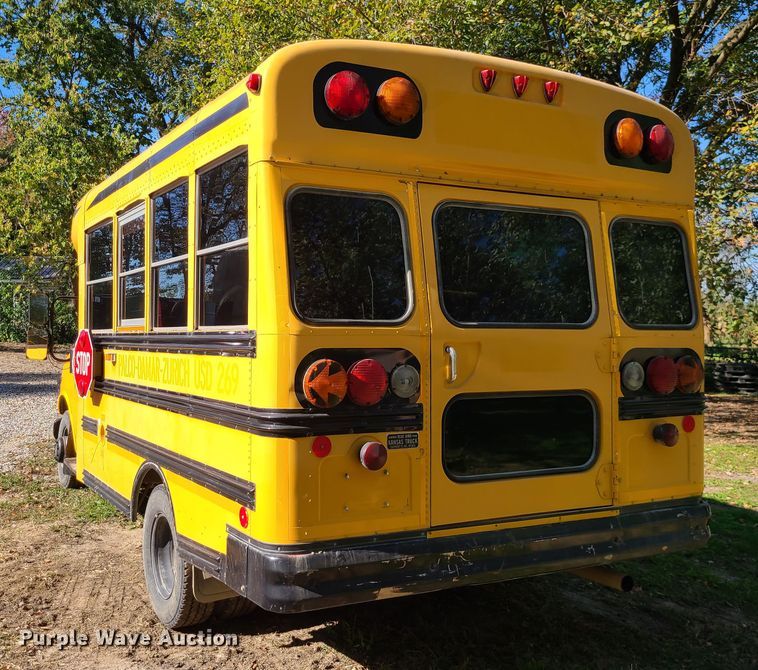 image for item JG9280 2001 Chevrolet Express 3500  school bus