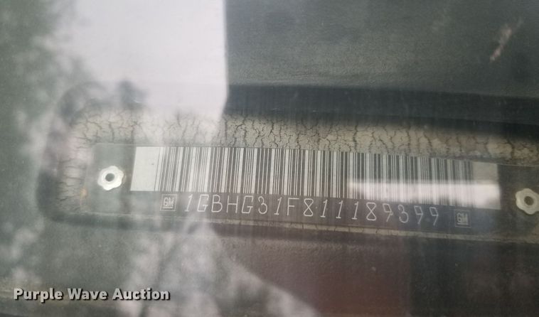 image for item JG9280 2001 Chevrolet Express 3500  school bus