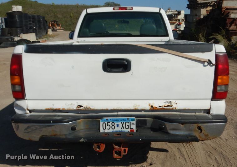 image for item JQ9194 2002 Chevrolet Silverado 1500  pickup truck