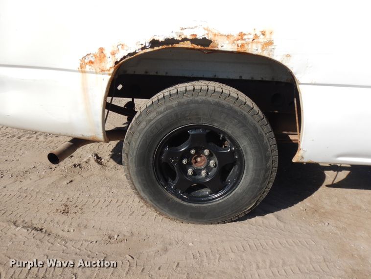 image for item JQ9194 2002 Chevrolet Silverado 1500  pickup truck