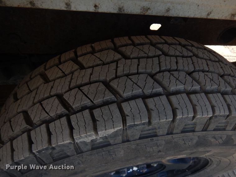 image for item JQ9194 2002 Chevrolet Silverado 1500  pickup truck