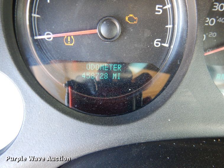 image for item JQ9195 2007 Chevrolet Suburban LT  SUV