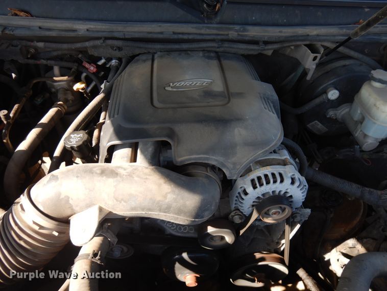 image for item JQ9195 2007 Chevrolet Suburban LT  SUV