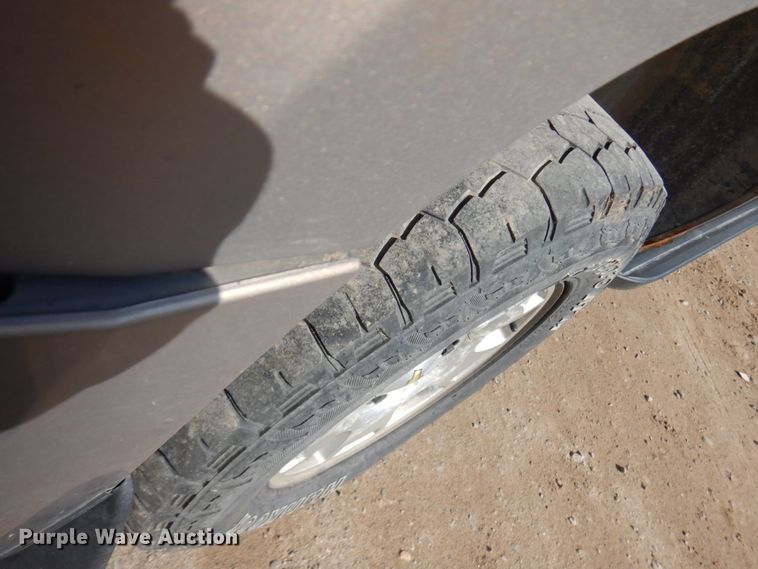 image for item JQ9195 2007 Chevrolet Suburban LT  SUV