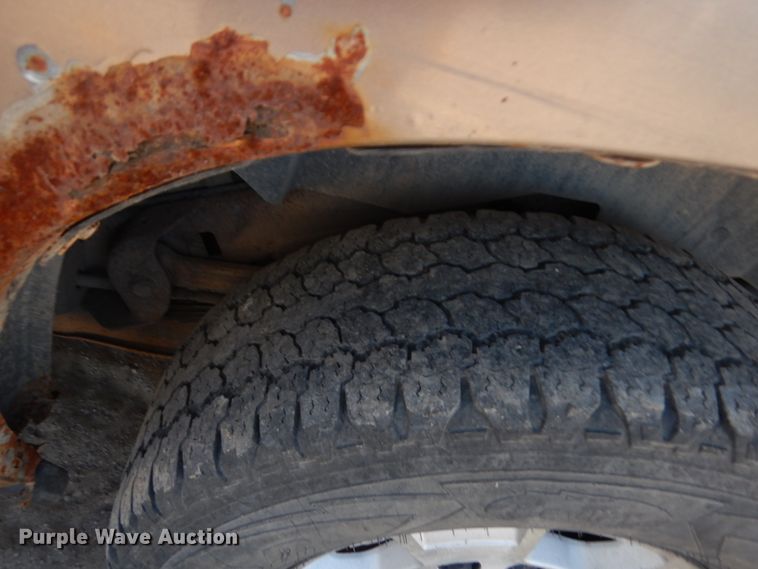 image for item JQ9195 2007 Chevrolet Suburban LT  SUV