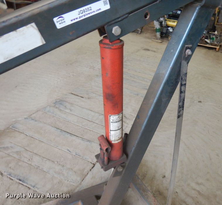 image for item JQ9352 Engine hoist