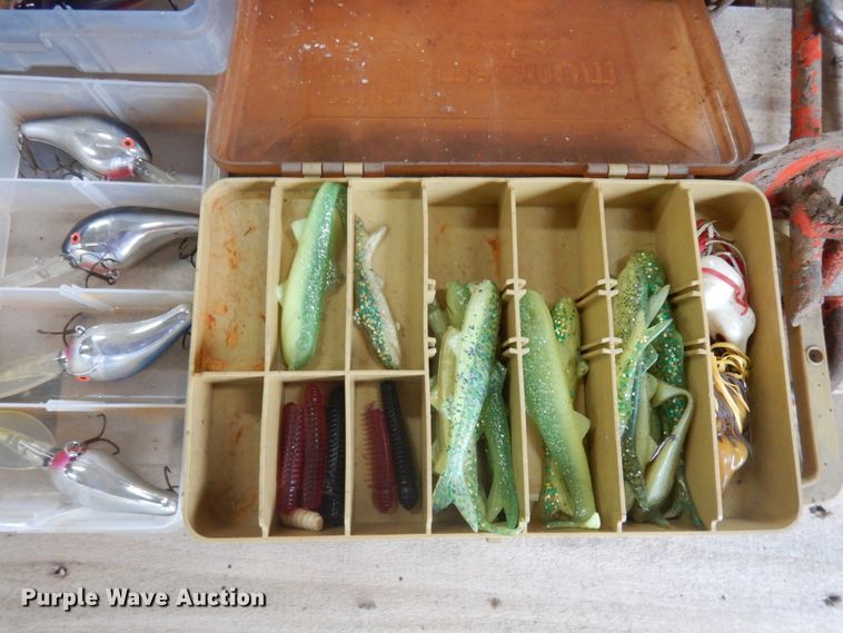 image for item JQ9353 Sporting goods