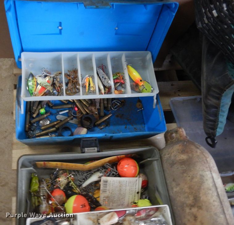 image for item JQ9353 Sporting goods