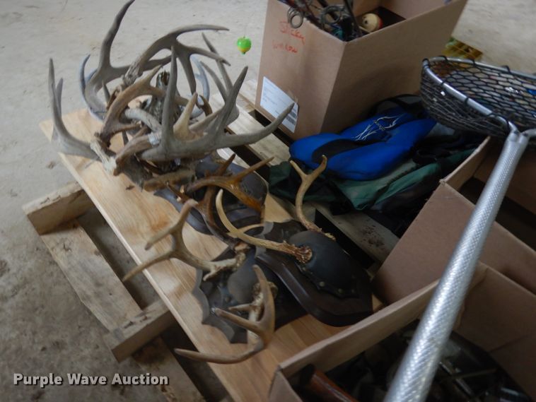 image for item JQ9353 Sporting goods