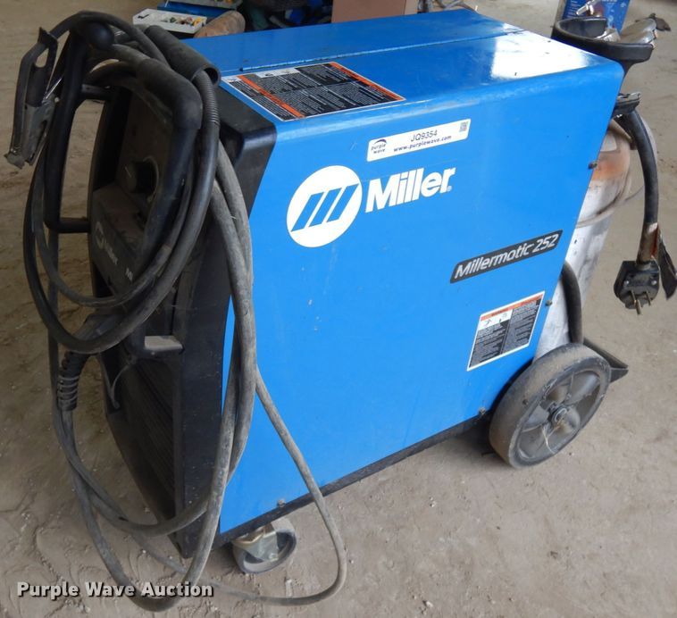 image for item JQ9354 Miller Millermatic 252  welder