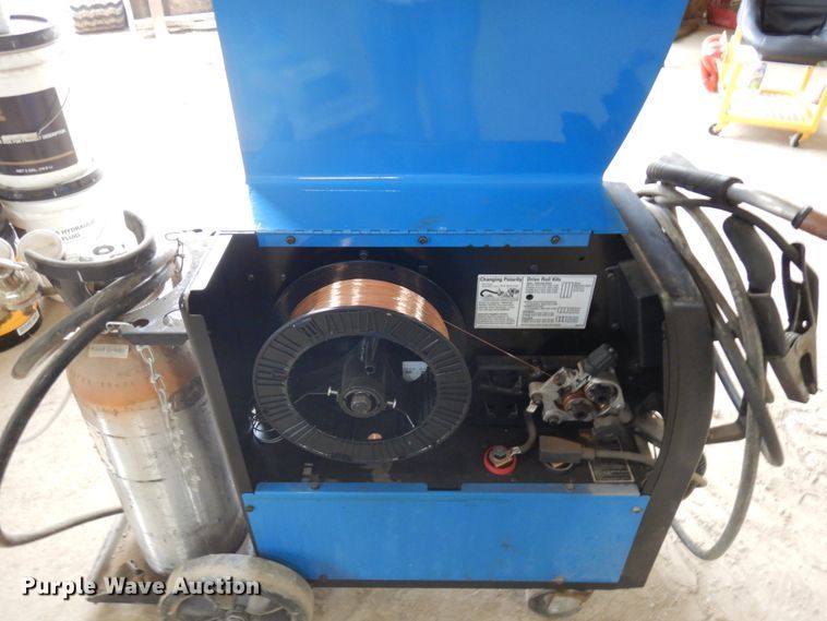 image for item JQ9354 Miller Millermatic 252  welder