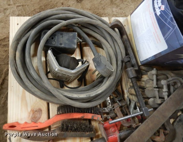 image for item JQ9361 Tools