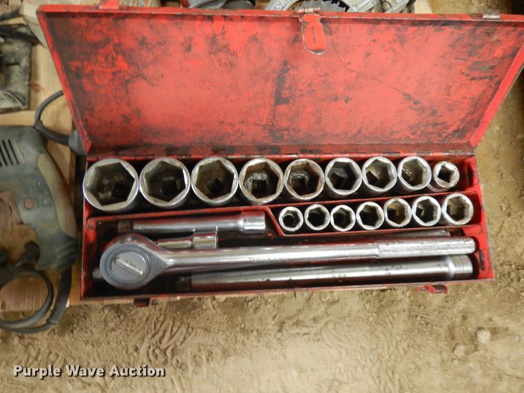 image for item JQ9363 Tools