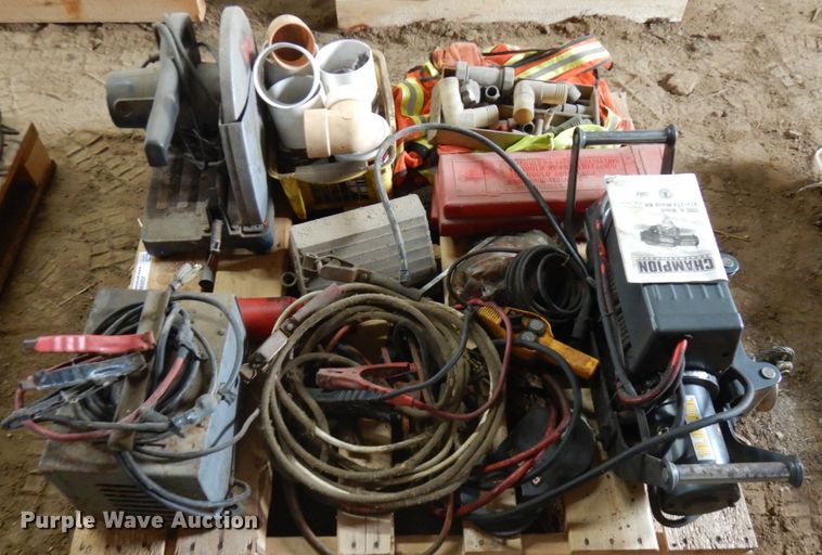 image for item JQ9364 Tools