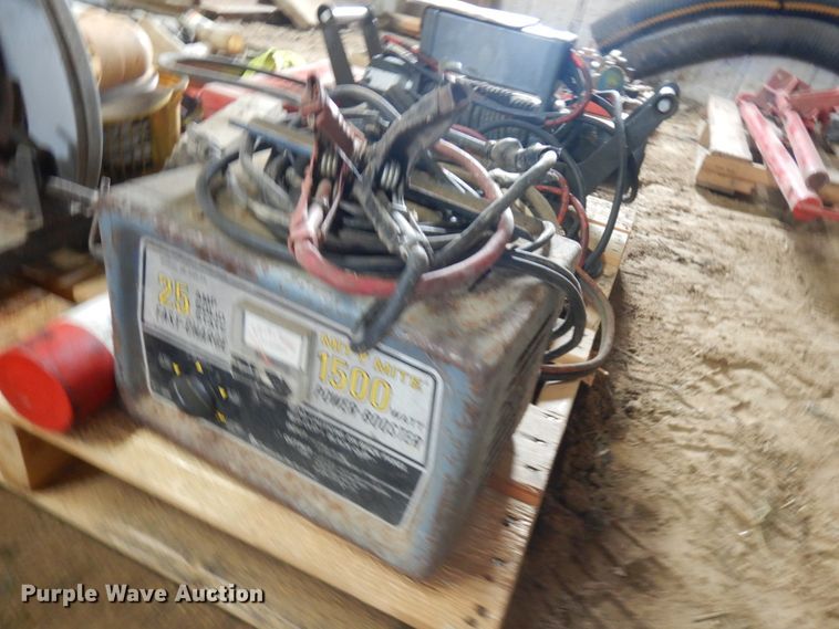 image for item JQ9364 Tools