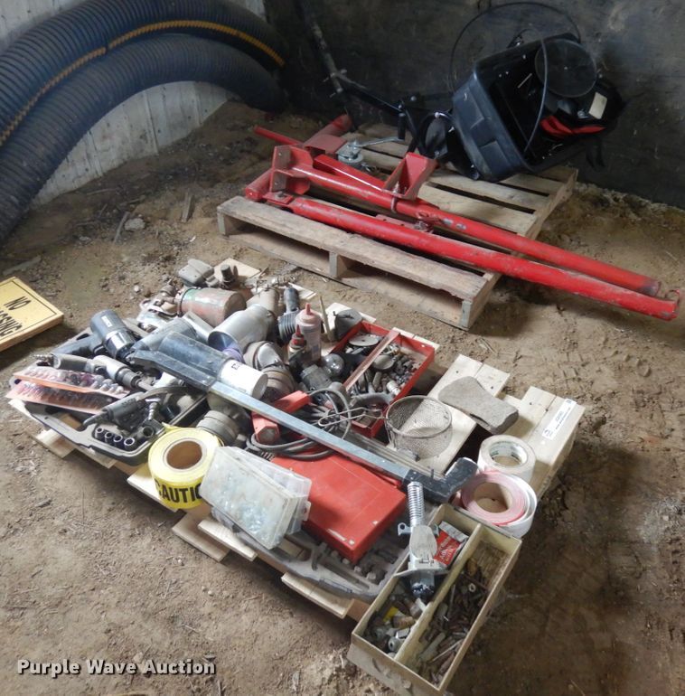 image for item JQ9365 Tools