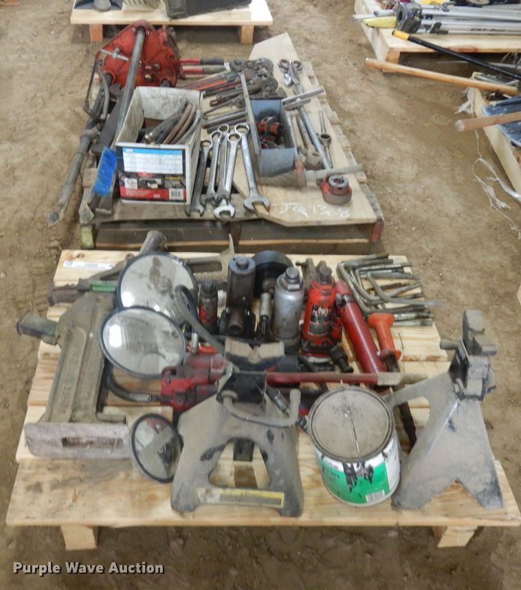 image for item JQ9368 Tools