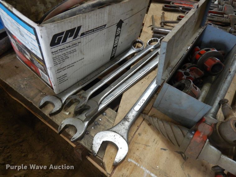 image for item JQ9368 Tools