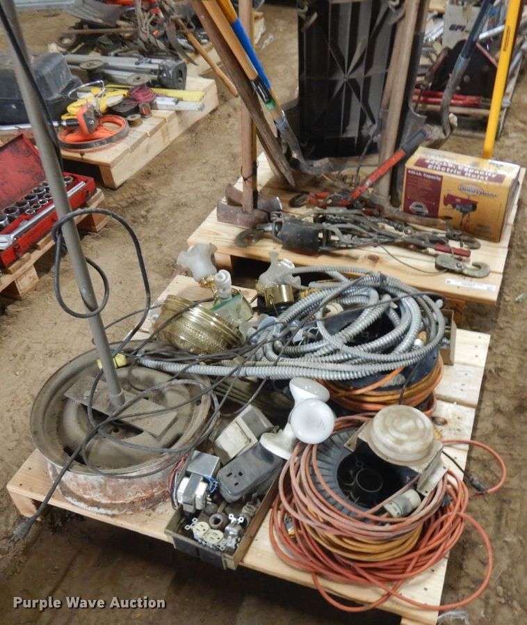 image for item JQ9369 Tools