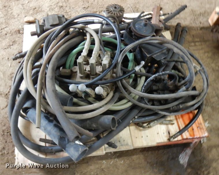 image for item JQ9370 Tools