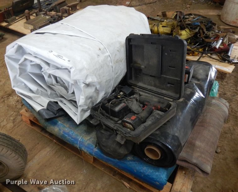 image for item JQ9372 Tools