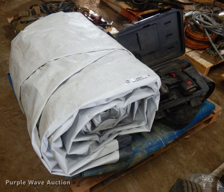 image for item JQ9372 Tools