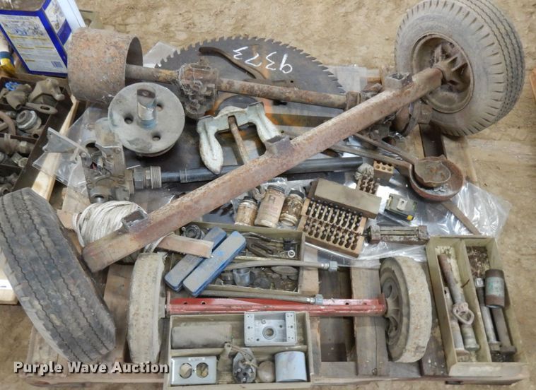 image for item JQ9373 Tools