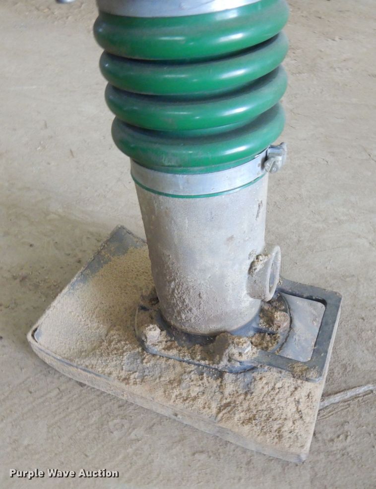 image for item JQ9376 (2) plate compactors