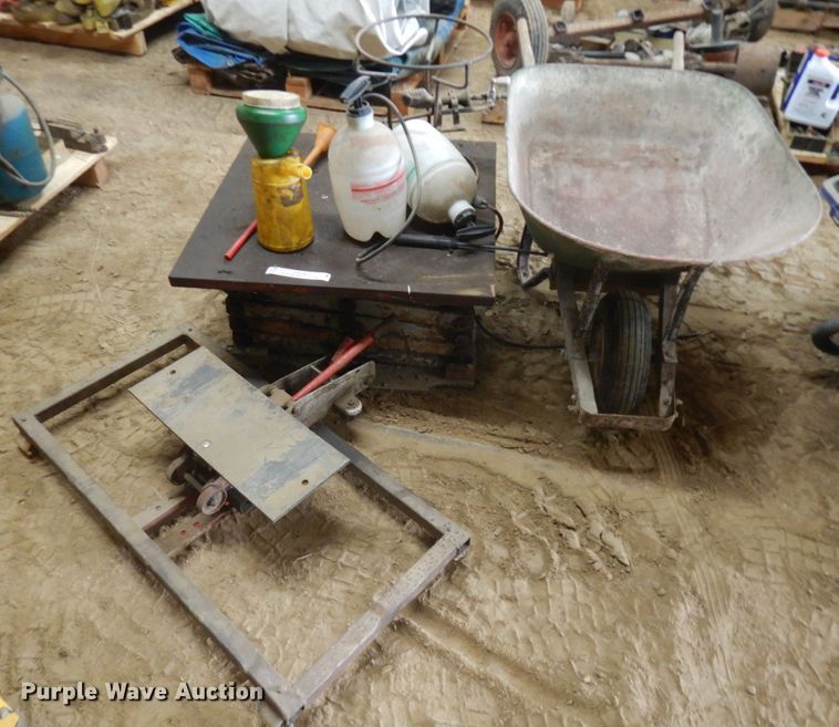 image for item JQ9382 Tools