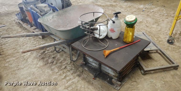 image for item JQ9382 Tools