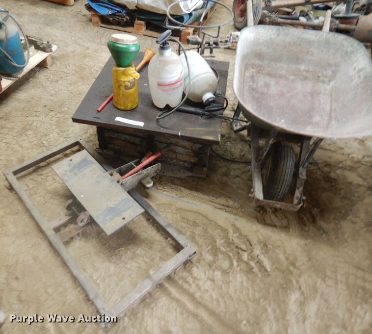 image for item JQ9382 Tools