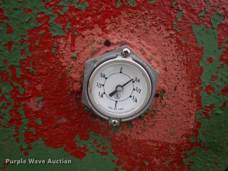 image for item JQ9386 Fuel tank