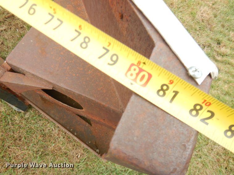 image for item JQ9389 80" W skid steer V-plow