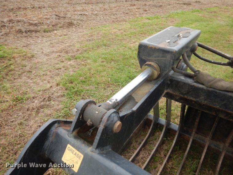 image for item JQ9390 Notch  68GRB 68"W skid steer grapple