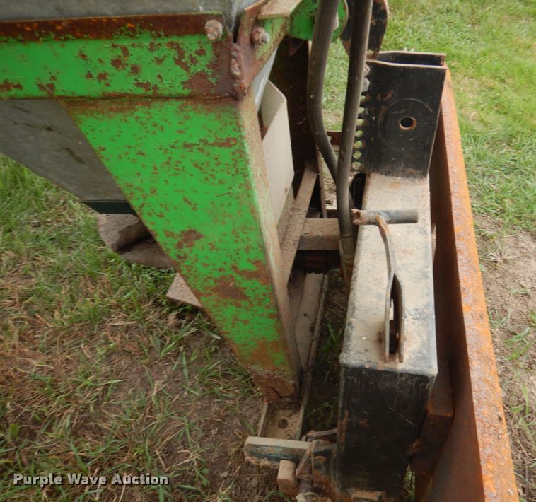 image for item JQ9391 Skid steer spreader