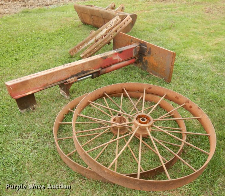 image for item JQ9393 Skid steer log splitter